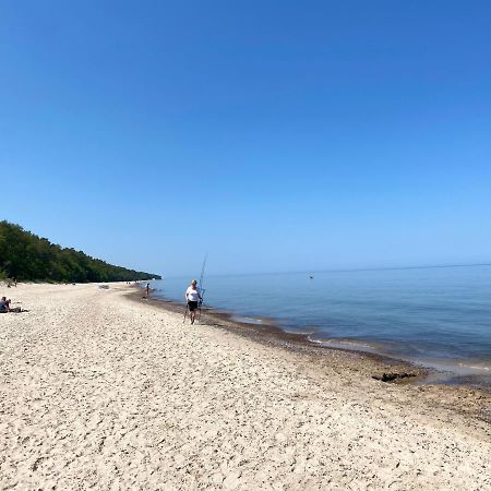 Апартаменти Blekitny Brzeg - Przy Samej Plazy Побєрово Екстер'єр фото